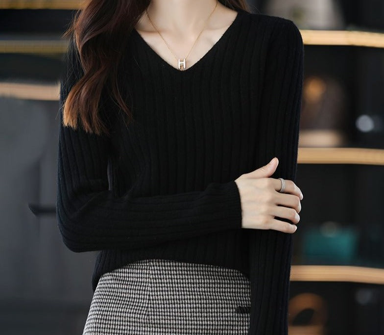 LONG SLEEVE KNITTED PULLOVER V-NECK FASHION SWEATER