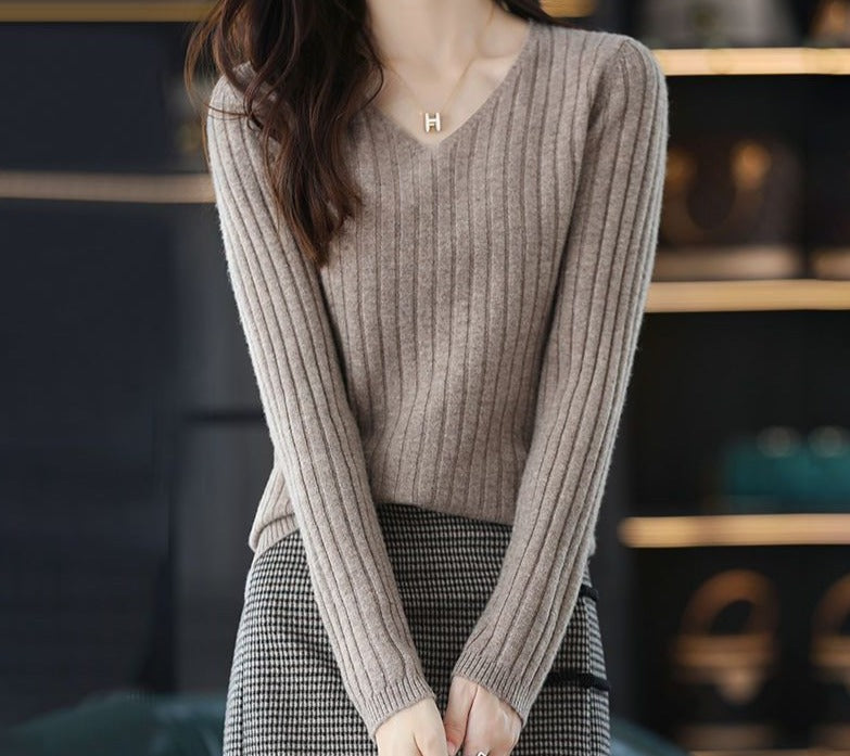 LONG SLEEVE KNITTED PULLOVER V-NECK FASHION SWEATER